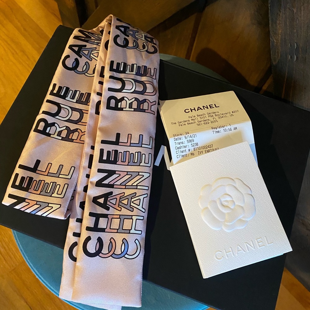 💕Chanel Rue Cambon Bandeau Twilly Pink hair hand tie - Picture 2 of 9